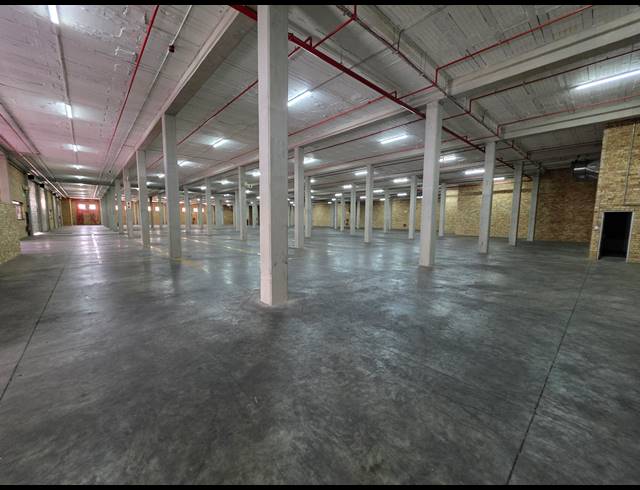 4,824M² WAREHOUSE TO LET IN KYA SANDS